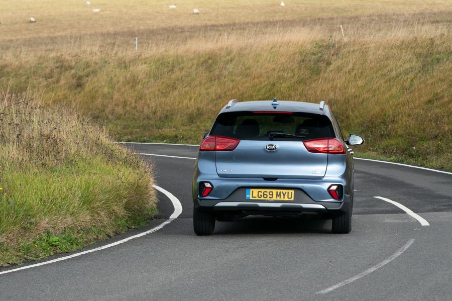  Kia Niro Plug-In Hybrid (DE) 2019 года  (UK) (фото 36 из 40)